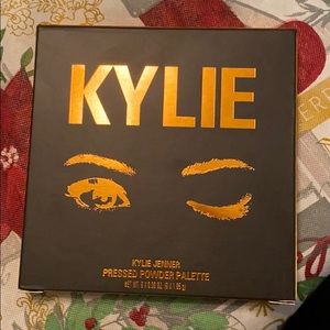 Kylie Jenner Pressed Powder Palette